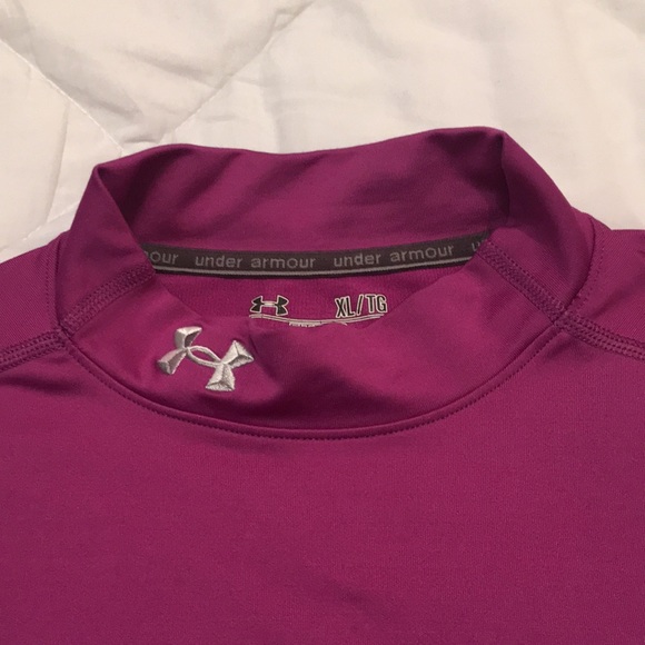 Under Armor Shirt (Bin E) - Picture 3 of 7